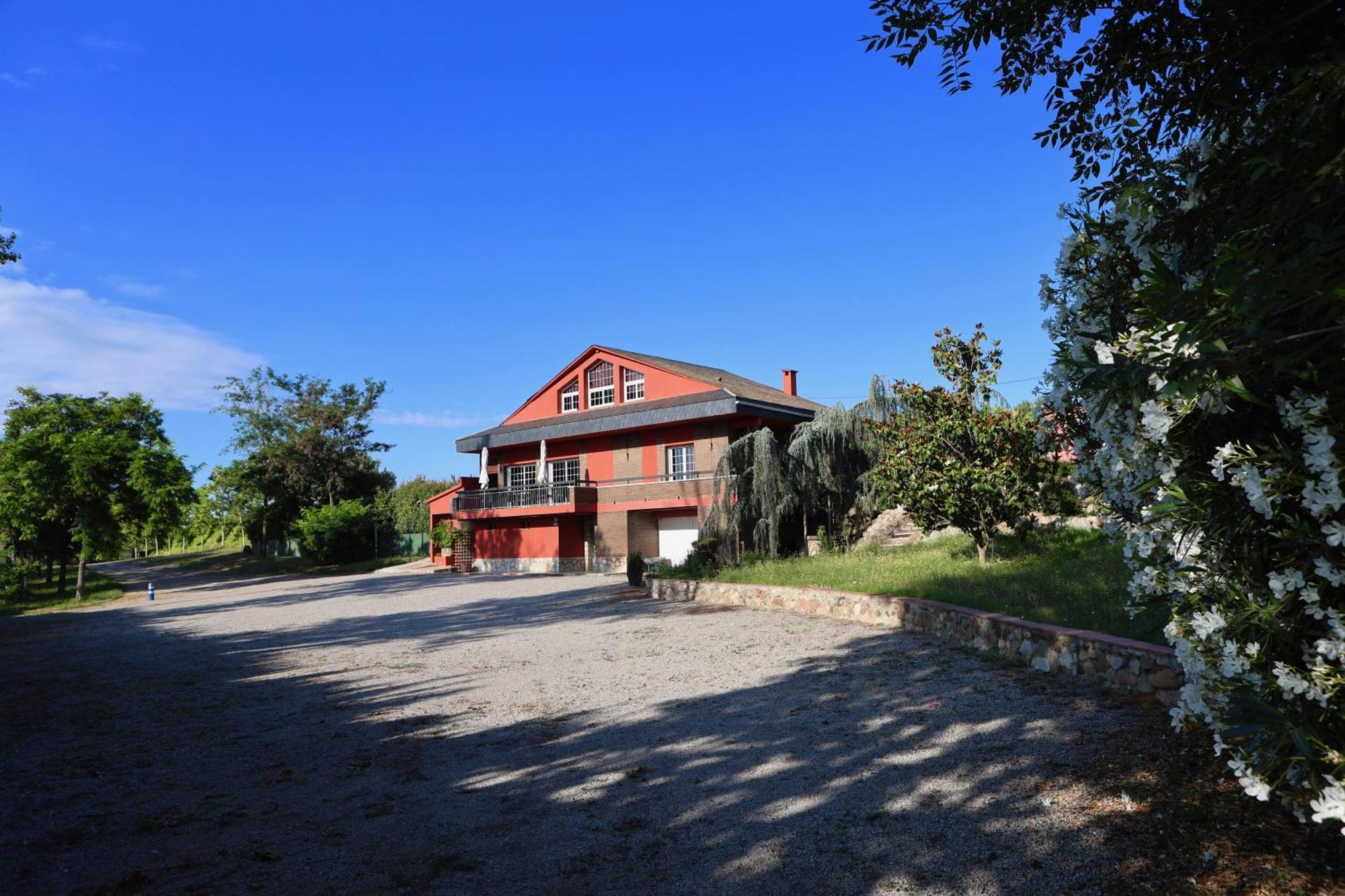 Willa El Cedre Blau Vivienda Con Piscina En Granollers Zewnętrze zdjęcie